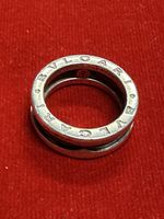 Bague femme Bulgari Save the Children, argent et céramique.