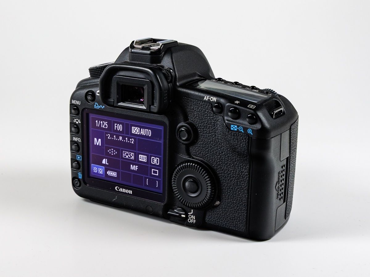 Canon Fotocamera: Canon EOS 5d Mark II – Usato da Sennhof venduto da chaoscrack 2