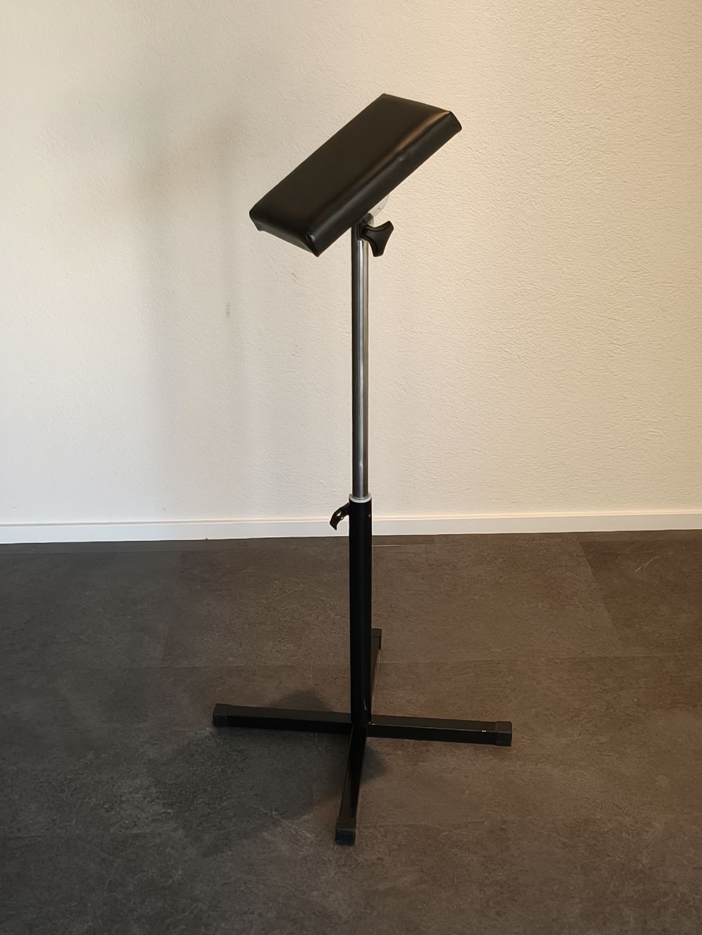 Sonstige Dekorationen & Accessoires: Tattoo Armlehnen / Armablage  – Gebraucht aus Altstätten SG von CuratedChapter