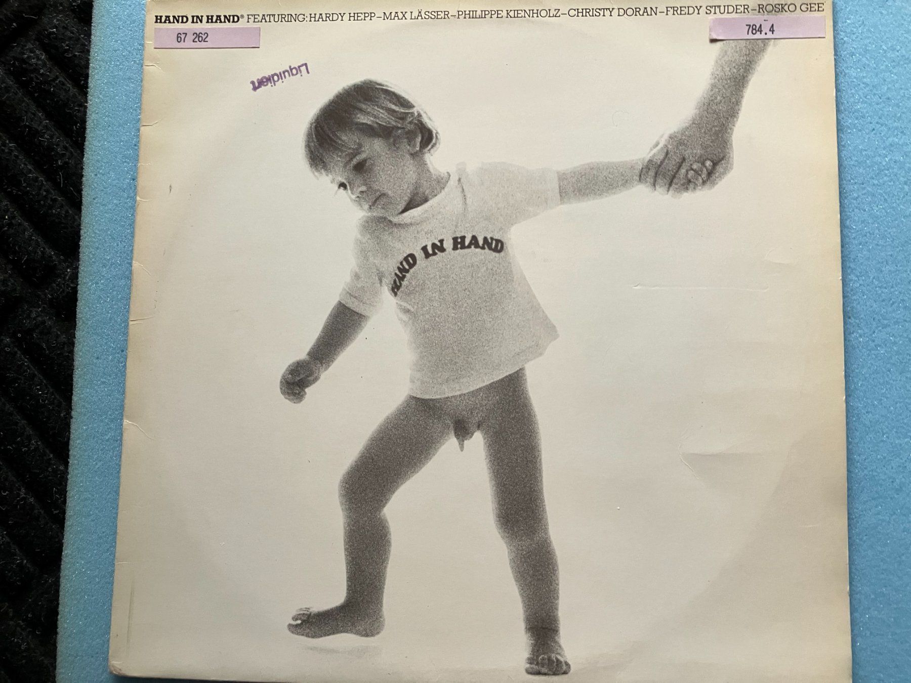 Dischi in vinile: Hand In Hand – Usato da Aarwangen venduto da Jukebox3