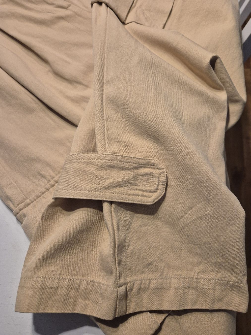 Pantaloni: Cargo Hose von Erika Cavallini mit Details – Usato da Merenschwand venduto da Epc19 1