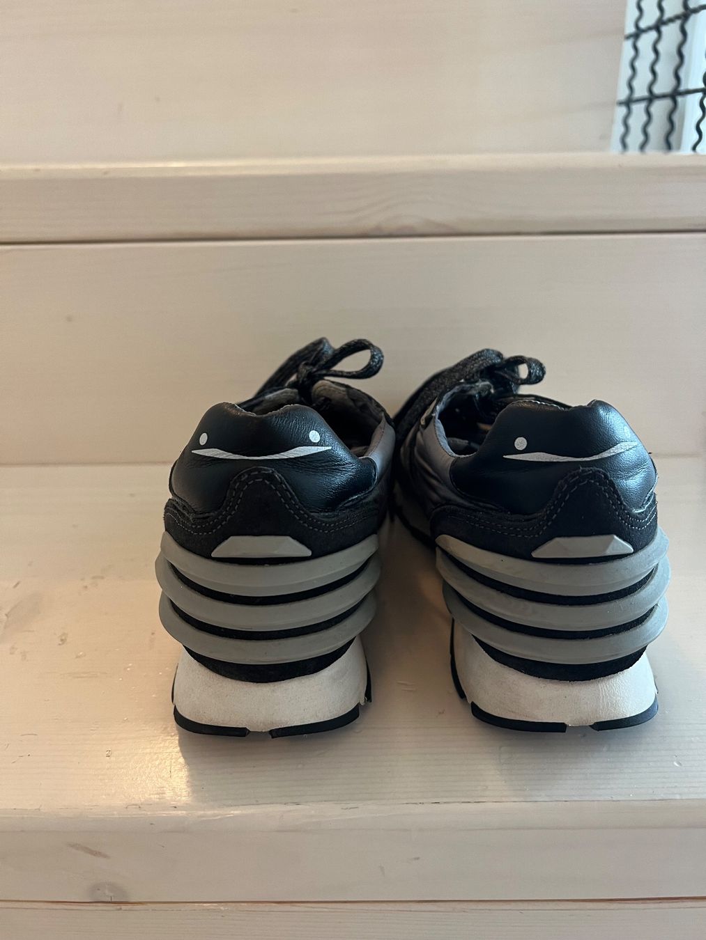 Scarpe da donna: Sneakers Voile Blanche – Usato da Hausen AG venduto da Jean1968 1