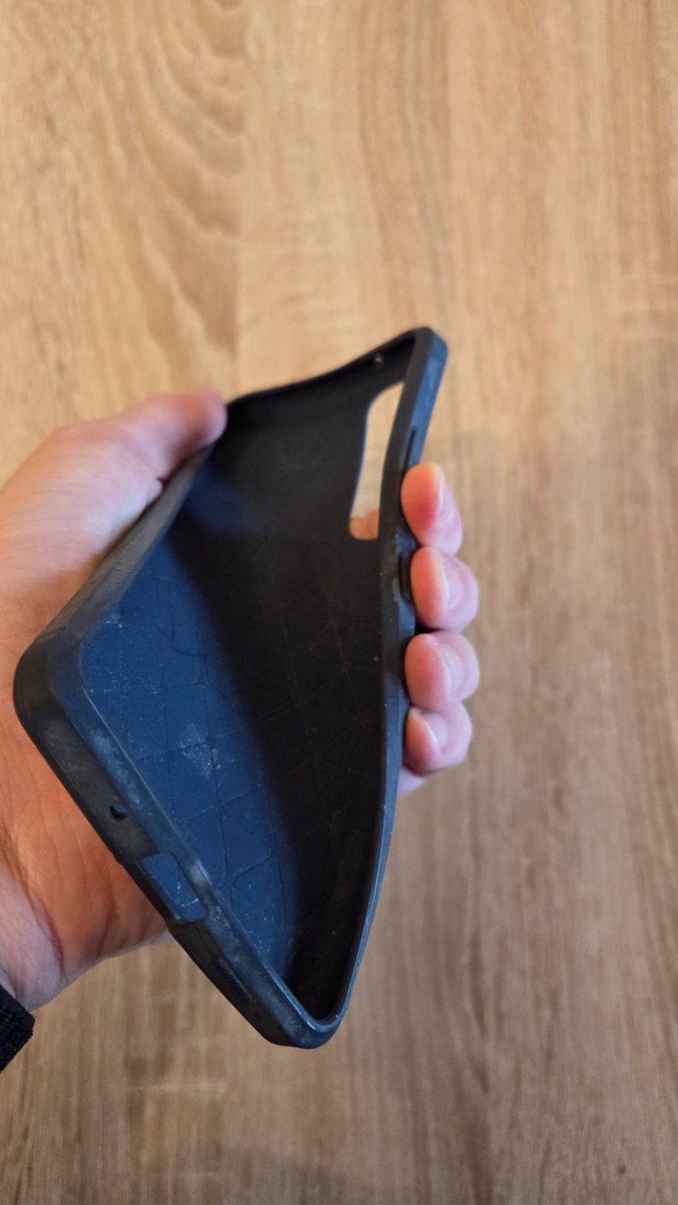 Samsung Cover & Protezioni schermo: Samsung S20 FE Cover Blau Handyhülle – Usato da Adlikon b.Regensdf venduto da ChriZ86 2