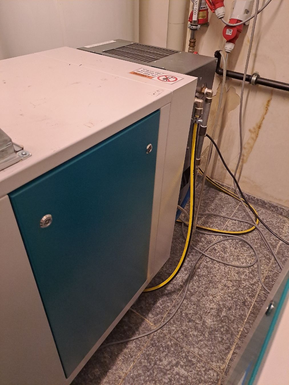 Kompressoren: Renner Kompressor mit Lufttrockner zum Schnäppchenpreis – Gebraucht aus Brunnen von Terzo 1