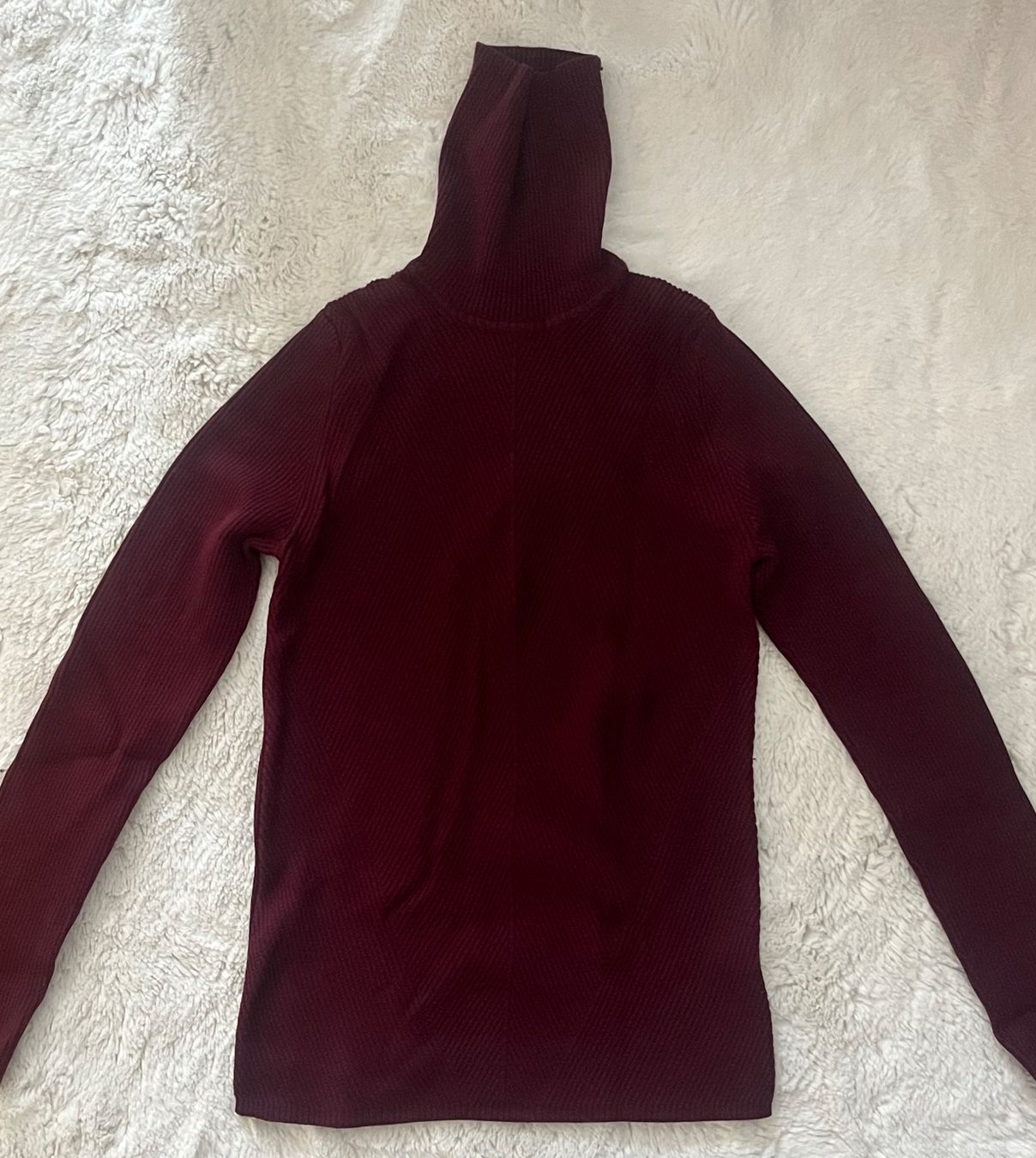 Zara Maglioni & Felpe: Col roulé bordeaux – Usato da Bernex venduto da claraaaa4 1