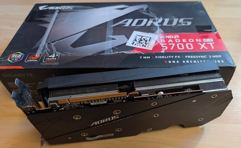 Gigabyte Schede grafiche: Gigabyte AORUS RX 5700 XT 8GB mit OVP – Usato da St. Margrethen SG venduto da Stuzi1 2