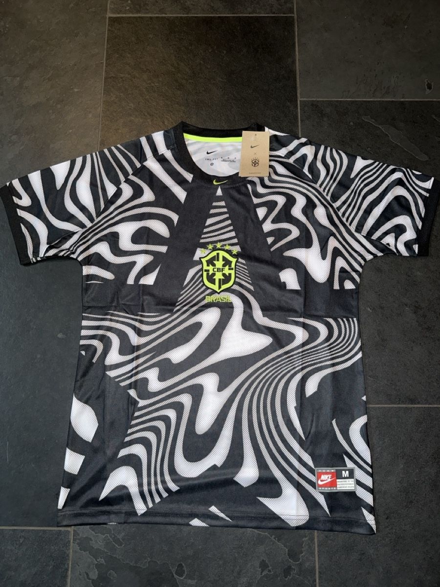Nike Leibchen & Hosen: Brasilien Trikot – Neu und originalverpackt aus Zollikofen von Marvin_Hal
