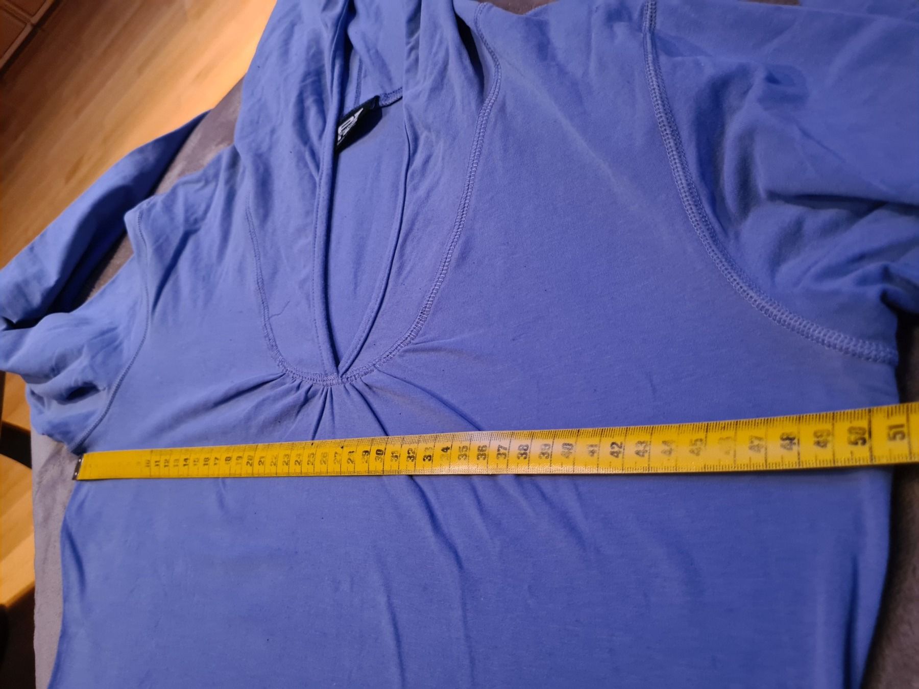 Maglioni & Felpe: Kapuzenpulli und weites Jäckli im coolen style – Usato da Ferden venduto da jemyce 4