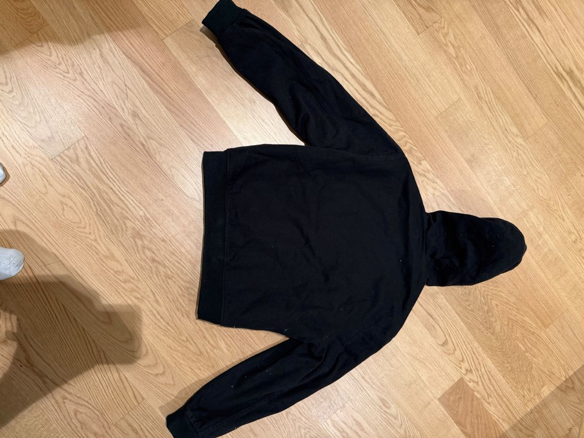 Prada Jacken: PRADA CROPPED DENIM JACKET – Neu (gemäss Beschreibung) aus Zollikerberg von max_k8gv 2