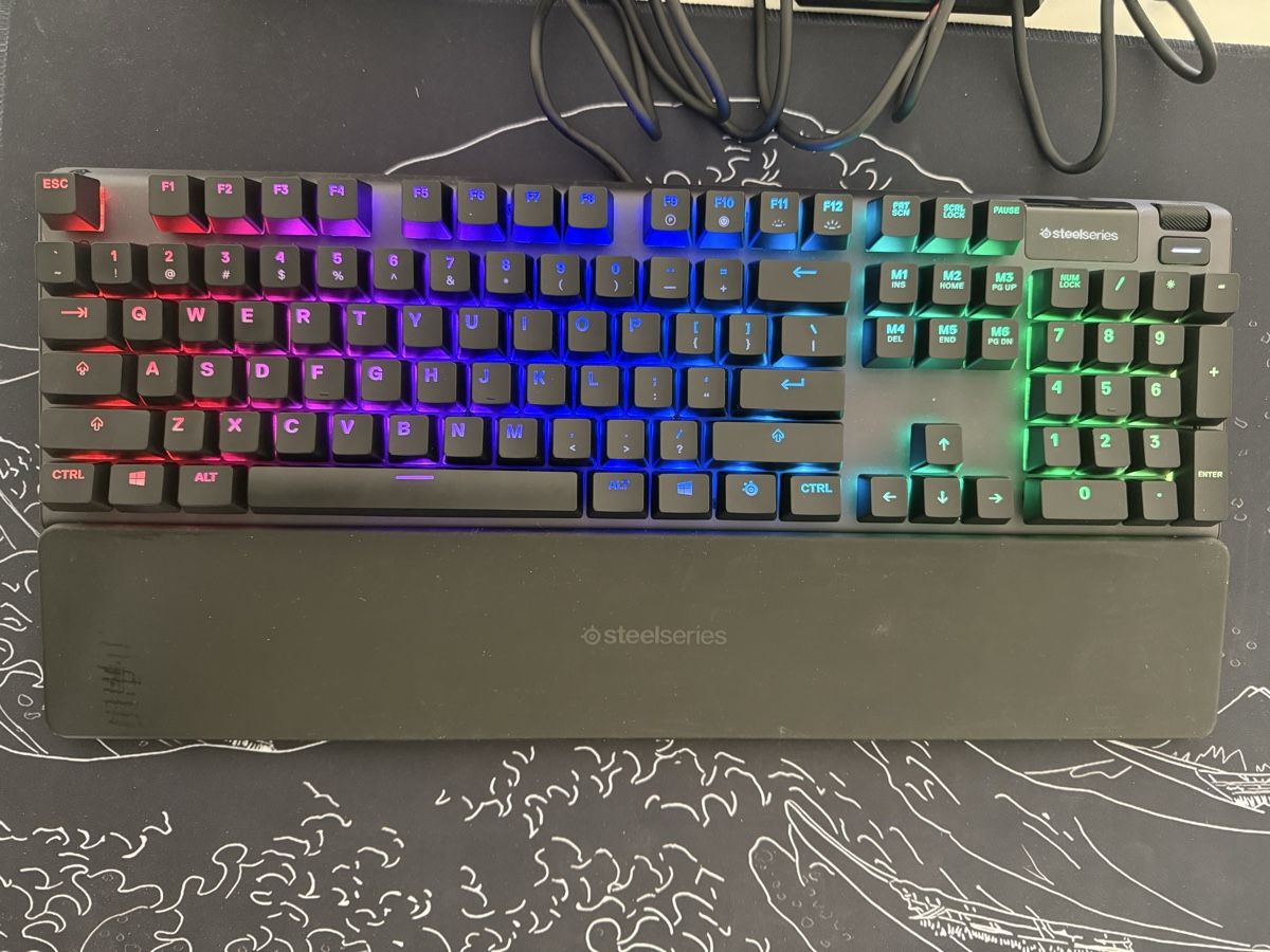Steelseries Tastiere: SteelSeries Apex 5 Hybrid Mechanical Keyboard – Nuovo (secondo la descrizione) da Genève venduto da ali_5msd 2