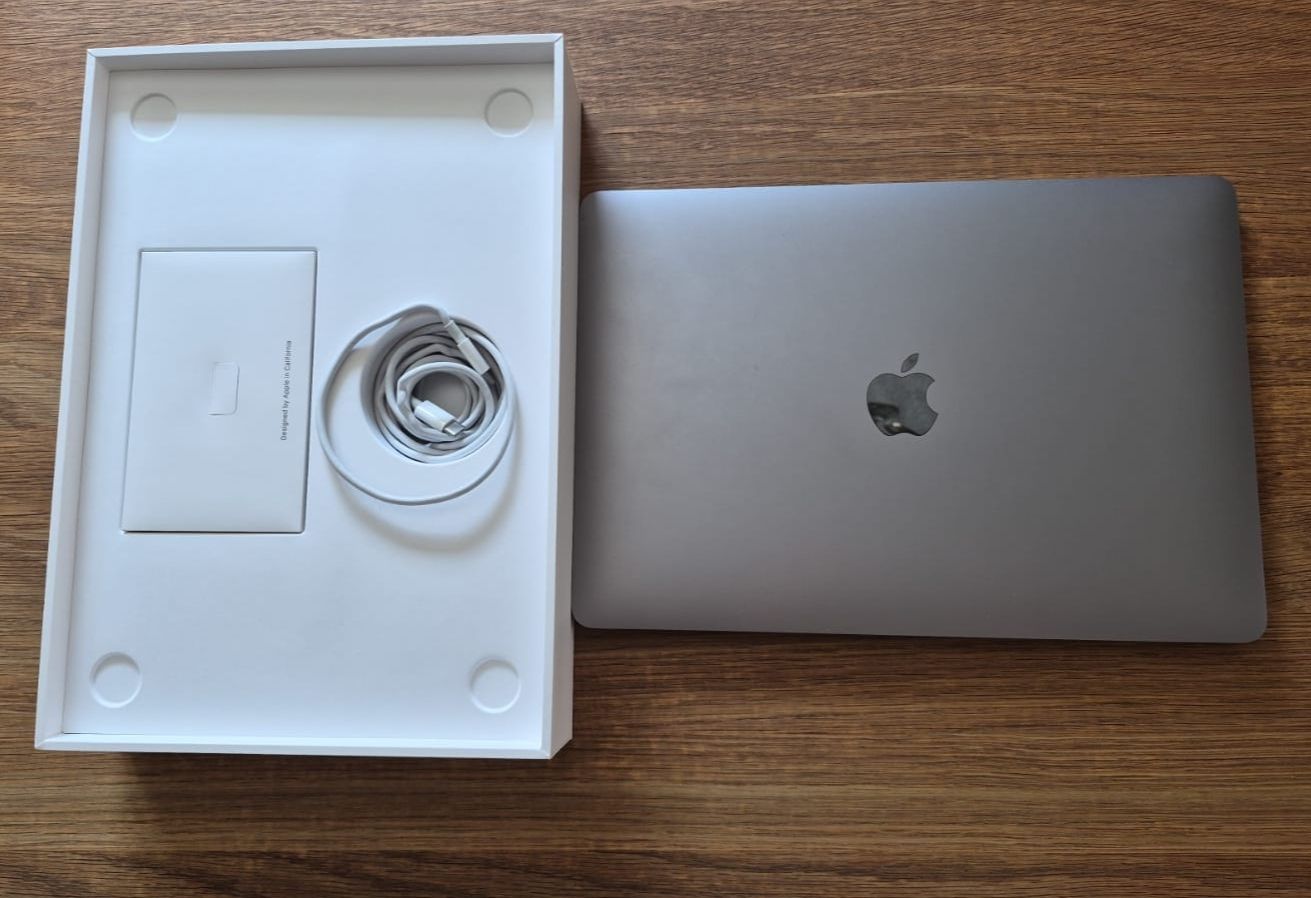 Apple Notebook: Apple MacBook Air 2019 – Usato da Thun venduto da Phil691 1