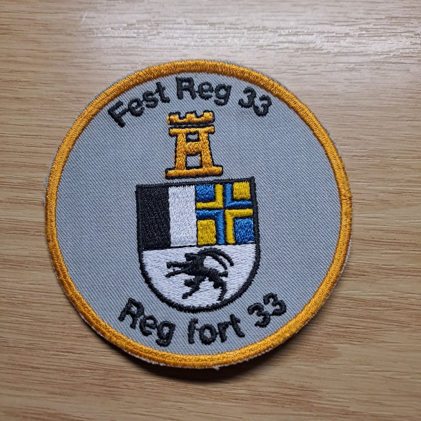 Schweizer Armee Placchette & Badge: Region 33 FWK – Nuovo (secondo la descrizione) da Gipf-Oberfrick venduto da Mig_29
