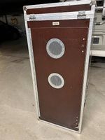 Flightcase mit Aluminiumprofilen und Butterfly-Verschlüssen