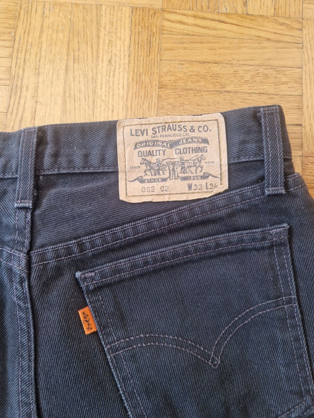 Levi's Jeans: Levi's Jeans Schwarz Vintage Organge Tab W32 L34 – Gebraucht aus Zürich von noah-s