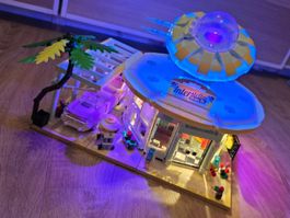 Lumibricks Funwhole Interstellares Drive-In