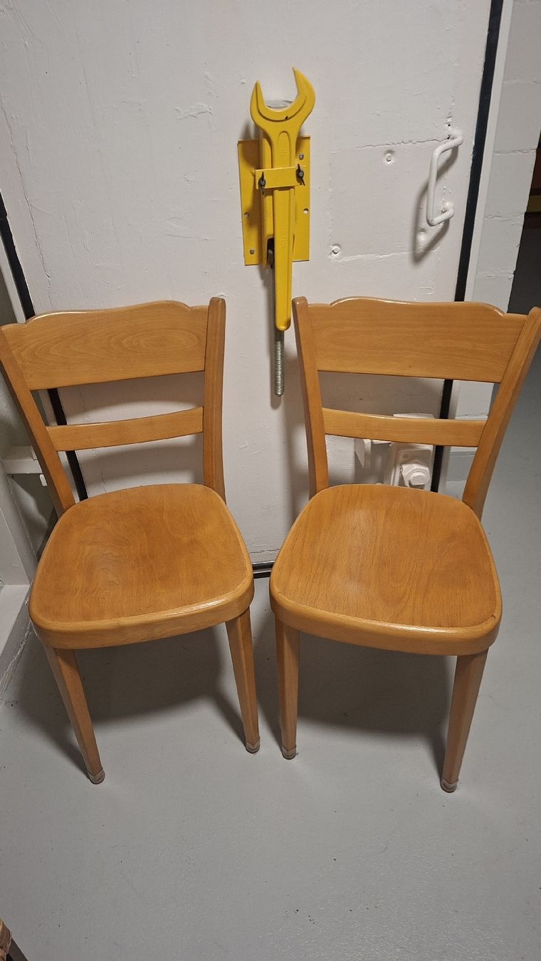 Stühle: 5x Holz Stühle aus Gastro – Neu (gemäss Beschreibung) aus Winterberg ZH von mel_xn25 1