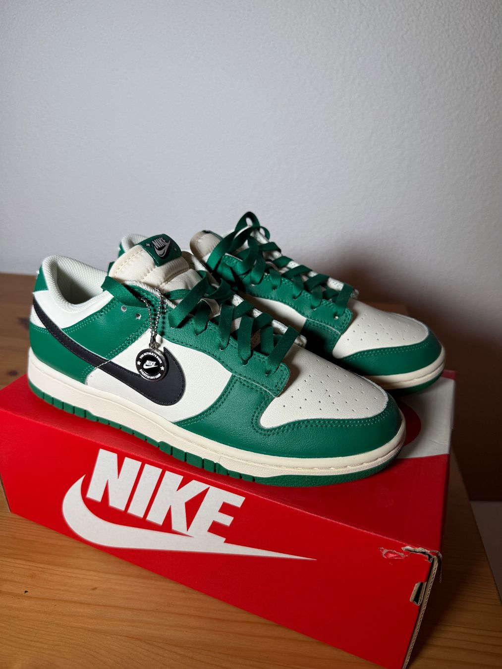 Nike Scarpe da uomo: Nike Dunk Low SE Lottery Grün – Nuovo e nell'imballaggio originale da Glattpark(Opfikon) venduto da Petevisuals 4