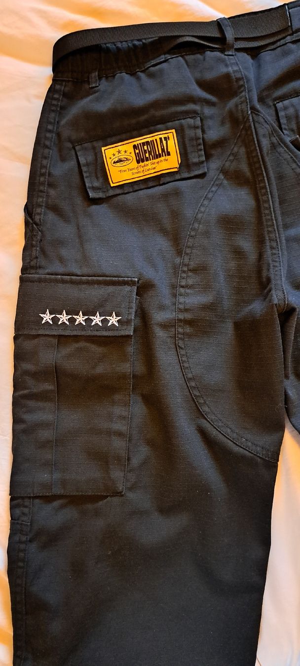 Corteiz Pantaloni: Cargo CORTEIZ  Guerilllaz original – Usato da Romont BE venduto da cel_2qsz 2