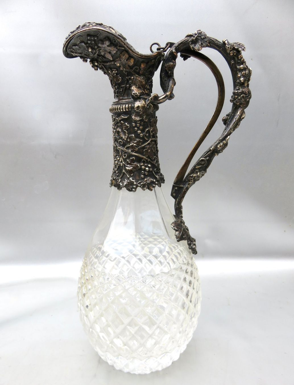 Carafes: KARAFFE MIT MASSIVER SILBER 800 MONTIERUNG – D'occasion à BERN par erassmusvonrotterdam