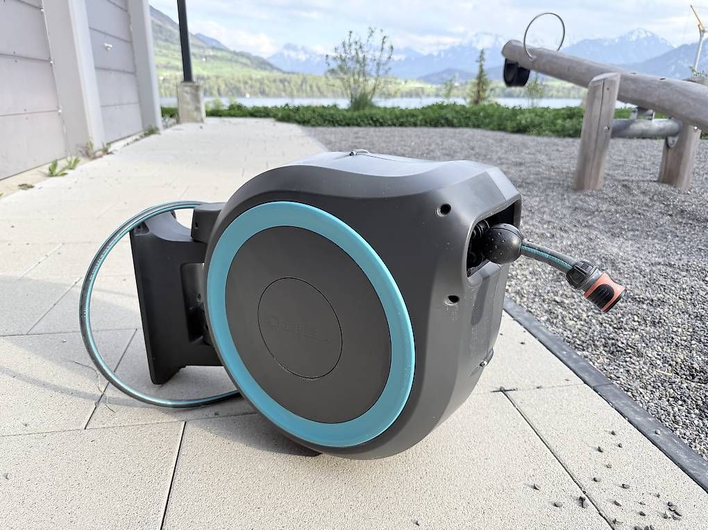 Gardena Schlauchbox RollUp 25m | Automatisch