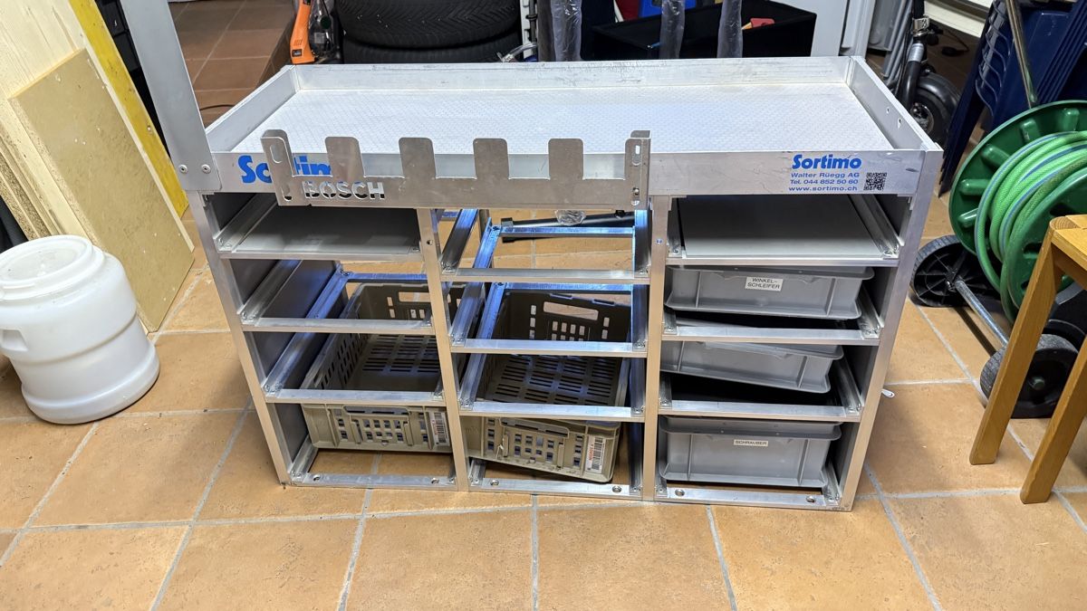 Sortimo Scaffali: Sortimo Werkstattwagen Aluminium mit Schubladen und Fächern – Usato da Schafisheim venduto da besmehd