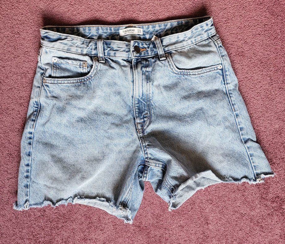 Pull&Bear Pantaloni: Jeans-Shorts Pull&Bear hellblau Gr. 42 – Usato da Au SG venduto da SElena89