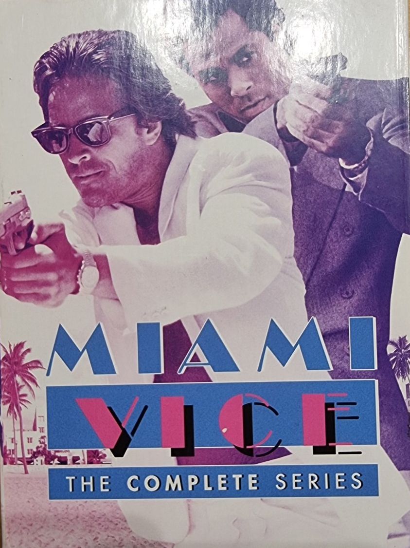 Tutti i DVDs: Miami Vice DVD in Kartongehäuse – Usato da Ebikon venduto da Dubi1