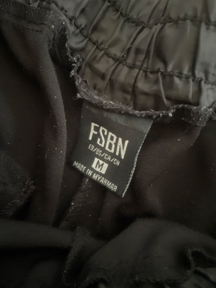Hosen: FSBN Sommer Shorts, Grösse M, Schwarz – Gebraucht aus Obergerlafingen von cabo4 1