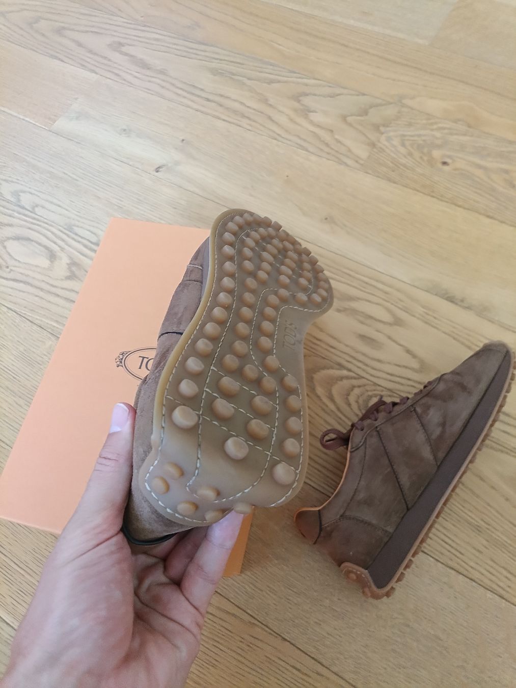 Tod'S Damenschuhe: Brown sneakers TOD'S – Neu und originalverpackt aus Uitikon Waldegg von Alis_Stelian_Nenkov 3