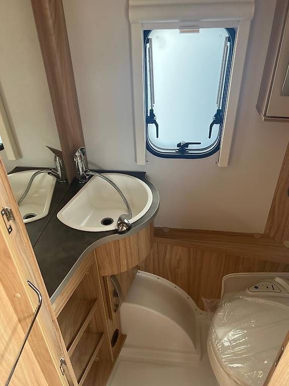 Véhicules de camping: ERIBA 470  – D'occasion à Schaffhausen par mic_2kx6 3