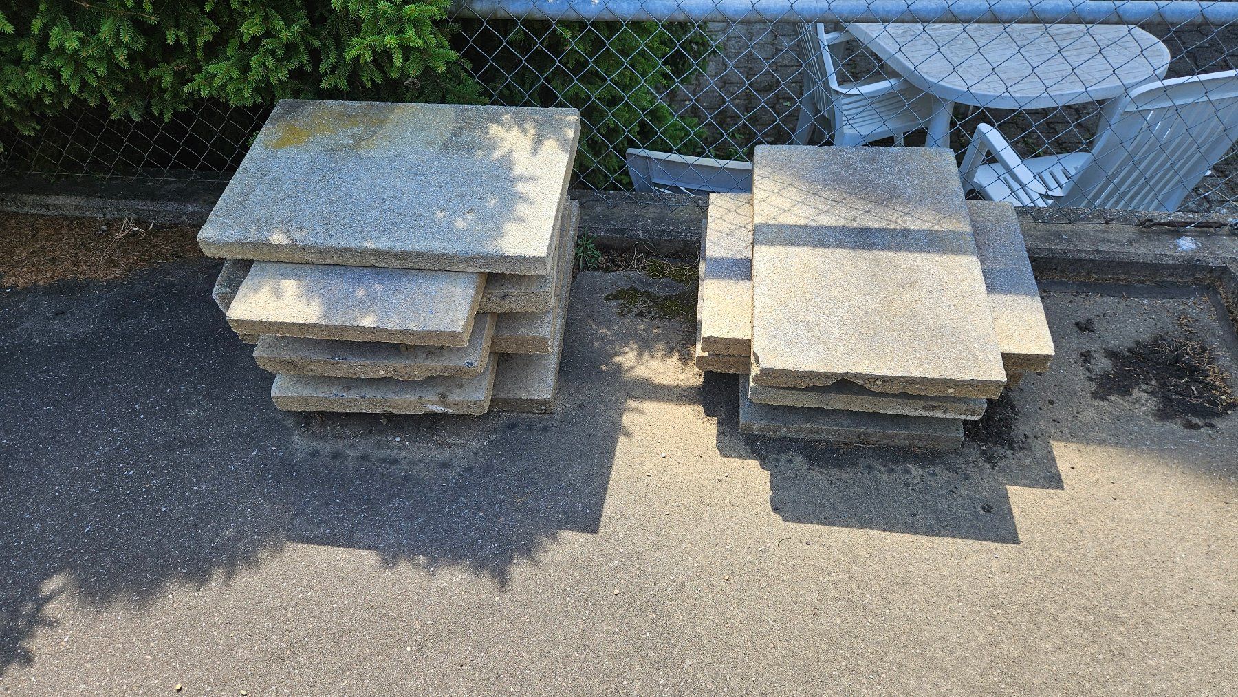 Revêtements de sol: Gartenplatten Beton 40 / 60 cm – D'occasion à Suhr par Jensdetlef 3