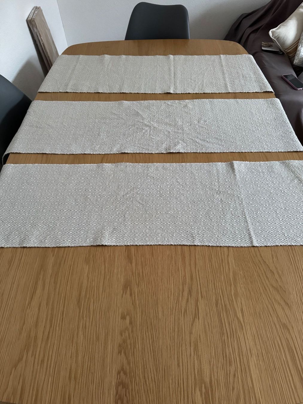 Set di tavolo e panche: Tischläufer 3 – Usato da Zürich venduto da toritorito
