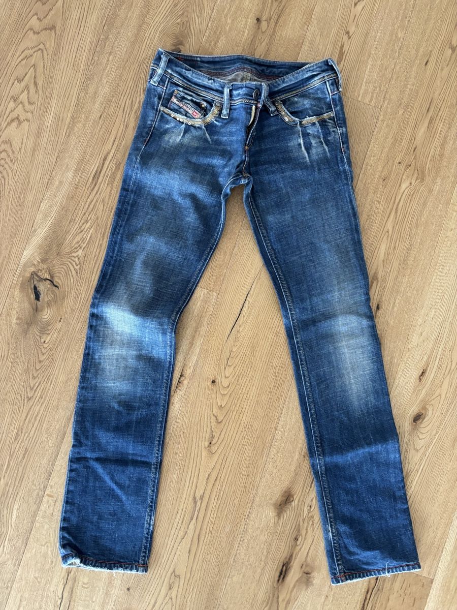 Diesel Jeans: Diesel Jeans Lowky – Gebraucht aus Buttisholz von Melsan