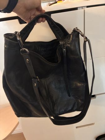 RILI’ Ledertasche schwarz/dunkelblau mit Tragegurt 