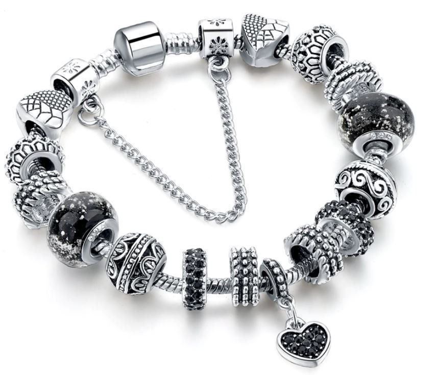 Bracciali & Braccialetti: Charms Armband,  mit Herzen usw – Nuovo e nell'imballaggio originale da Courlevon venduto da HotSaleandPrice 1