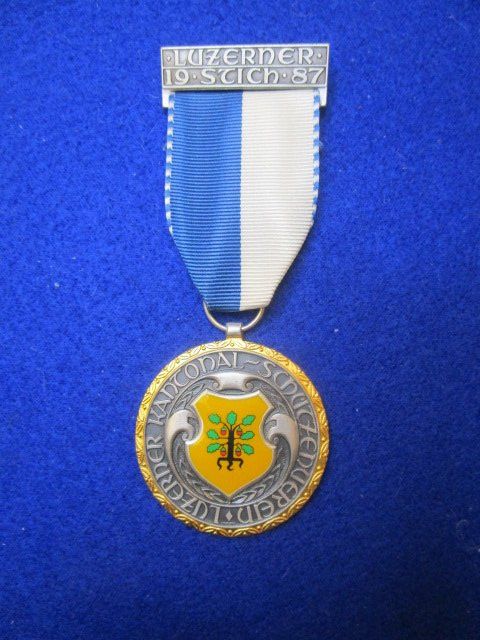 Medaglie: Luzerner Stich 1987 email. Gemeindewappen Eich - goldene – Nuovo (secondo la descrizione) da Luzern venduto da Horoskop1