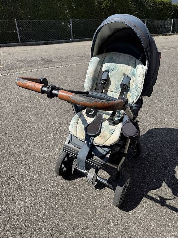 Carrozzine: Kinderwagen  – Usato da Herzogenbuchsee venduto da Belelen 1