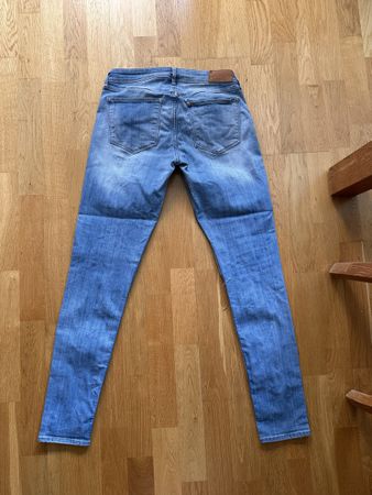 Jeans Damen H&M Super Skinny Low Grösse 31/32 