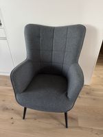 Polstersessel in Grau mit schwarzen Beinen guter Zustand