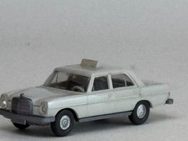 VE1-  Wiking Mercedes 200 weiss Taxi