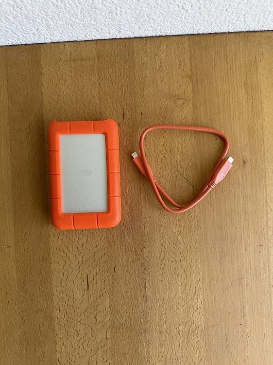 Dischi rigidi: Lacie Festplatte Extern 2TB – Usato da Luzern venduto da noc_n8fn
