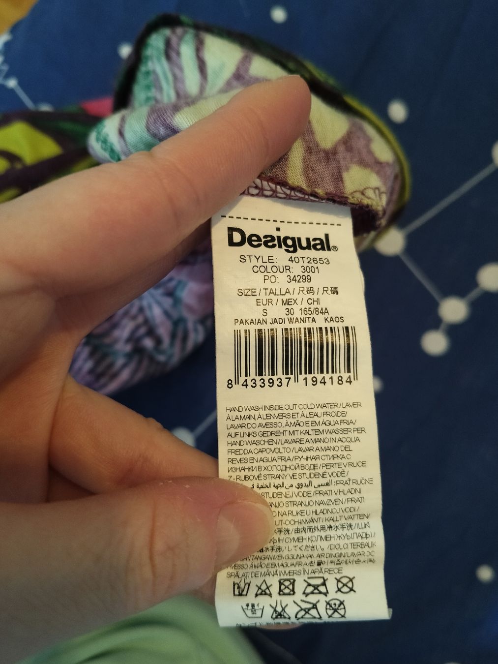 Desigual Blusen, T-Shirts & Tops: Bunte T-Shirt  – Gebraucht aus Zürich von ila_9pnk 3