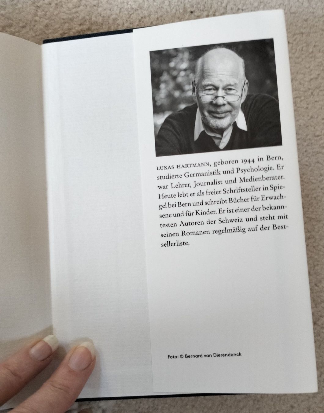 Libri: Buch "Der Sänger" von Lukas Hartmann – Nuovo (secondo la descrizione) da Muri AG venduto da Thuja99 2