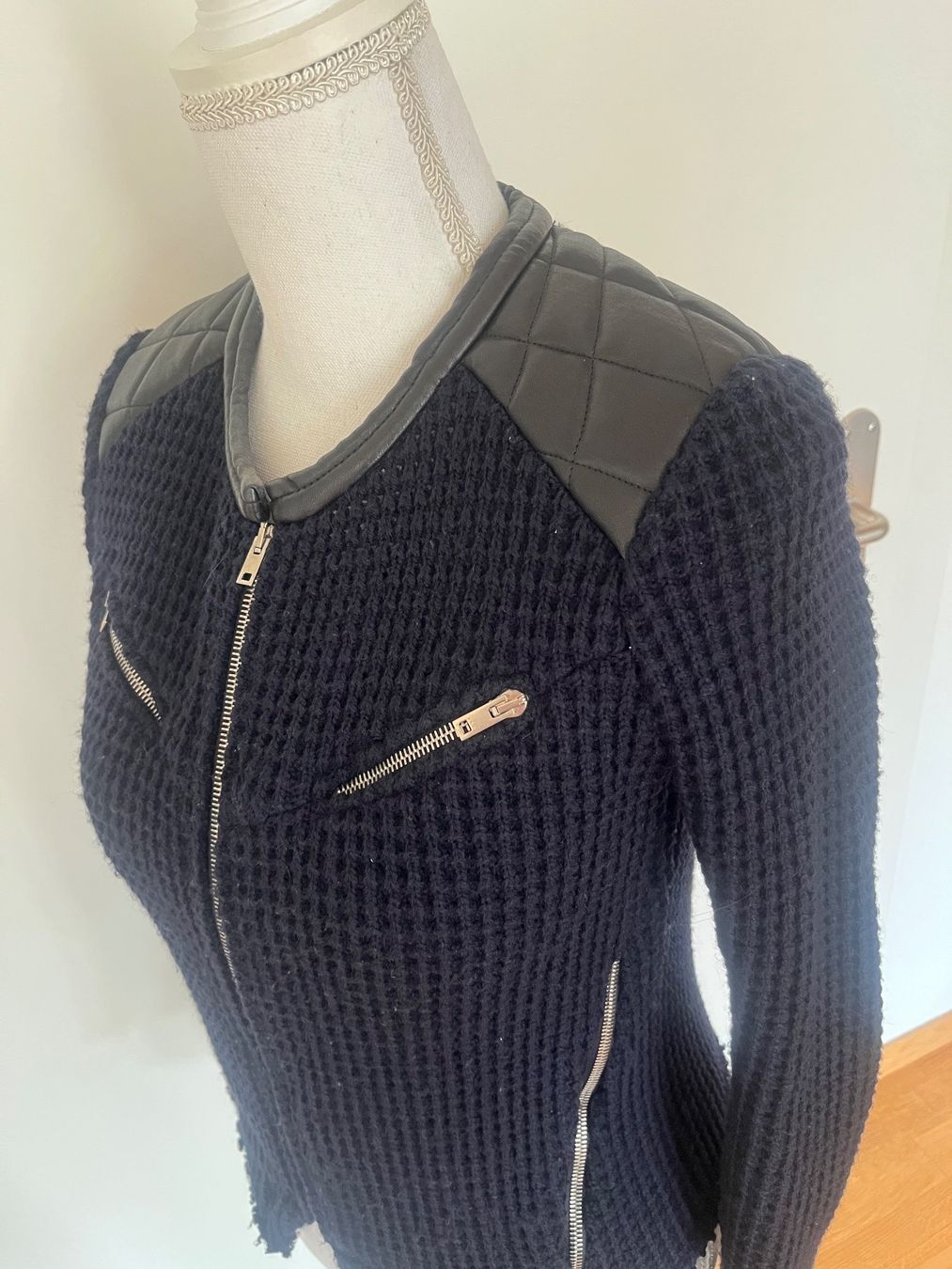 Iro Giacche: Exklusive Iro Jacke 36 mit Lederapplikationen – Usato da Zürich venduto da unique2010 3