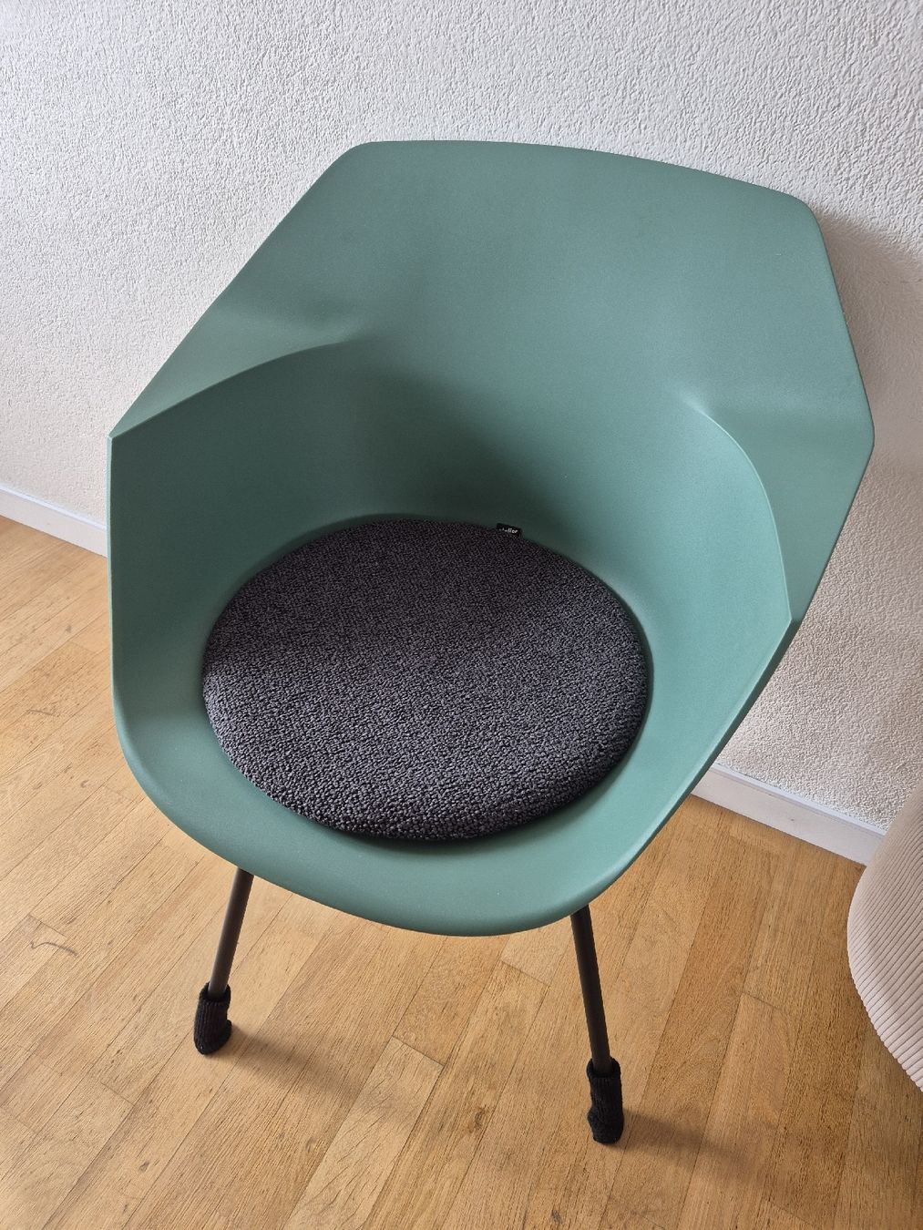 Pfister Set de table et chaises: Esstisch und 4 Stühle – D'occasion à Spiez par LiquidFrog 5