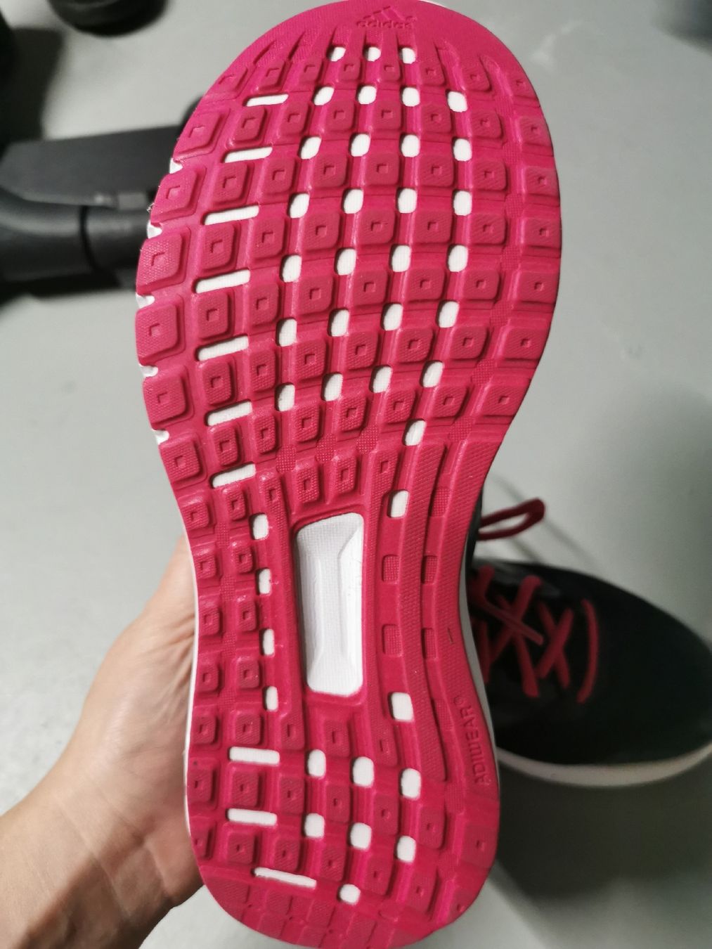 Adidas Scarpe da donna: Adidas seamfree running  – Usato da Mühlethurnen venduto da GaspAnita 1