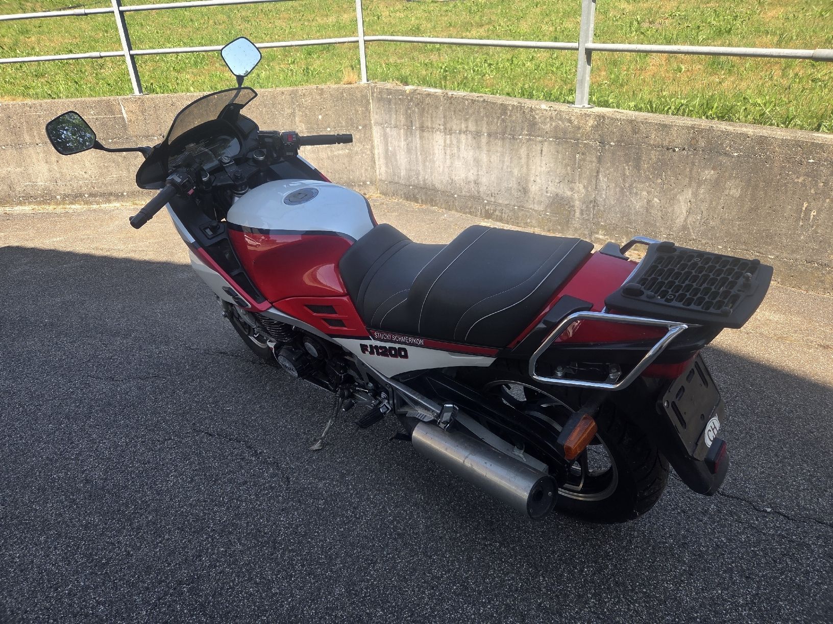 Yamaha Route: Yamaha FJ 1200 mit Veteran eintrag – D'occasion à Ebnet par Volvo.Power 5