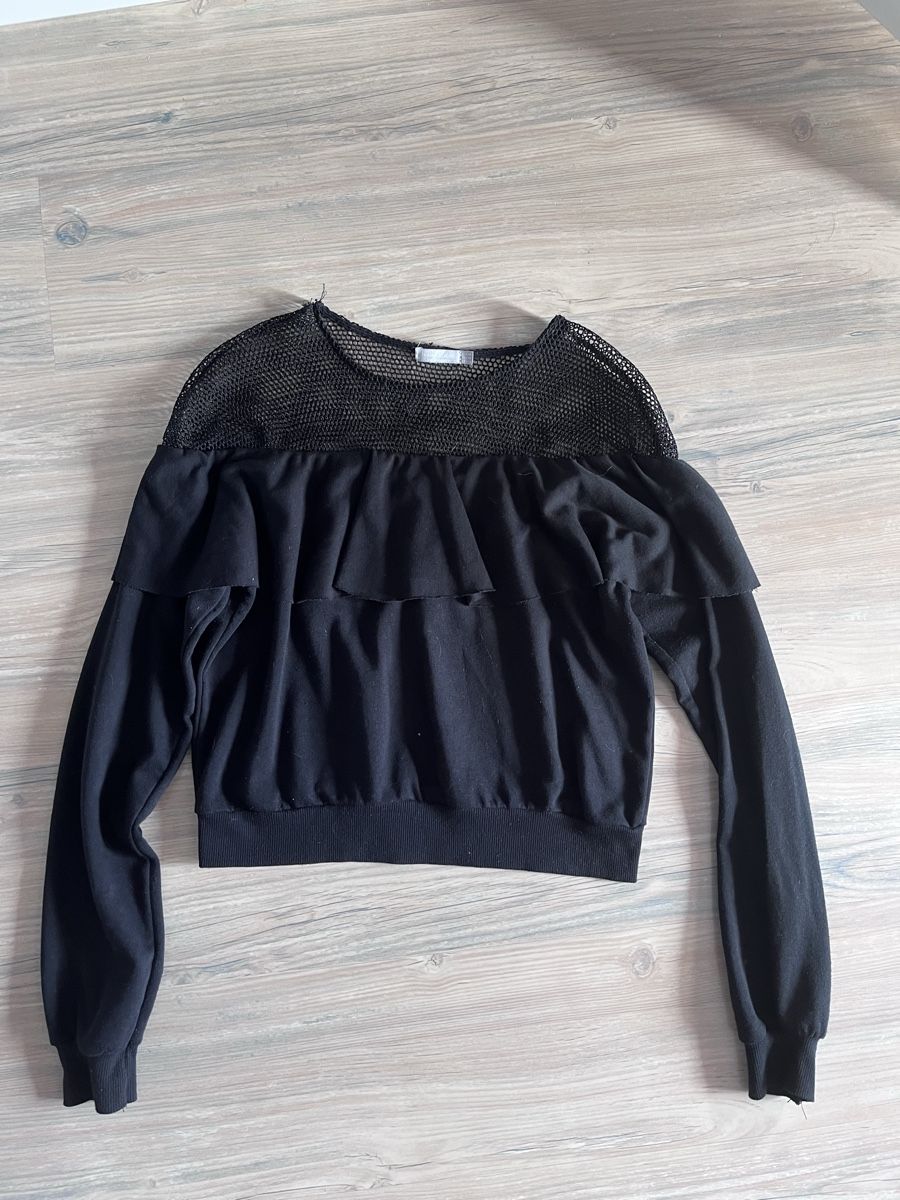 Bershka Pulls & Sweat-shirts: Cropped Pullover gr. M – D'occasion à Näfels par sponge240 1