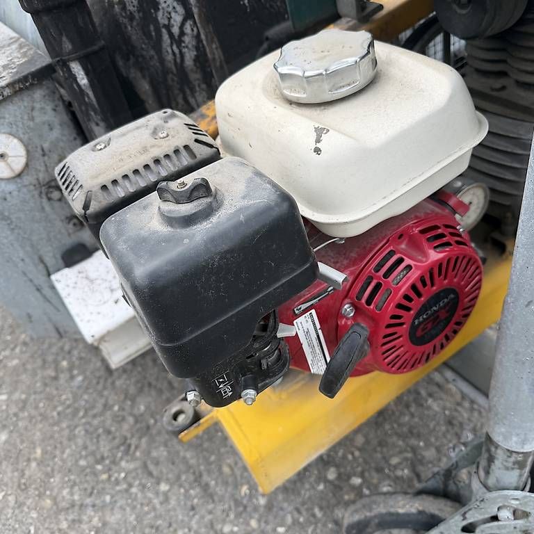Honda Altri prodotti elettronici: Bitumen Spritzwagen – Usato da Menziken venduto da Tairi10 3