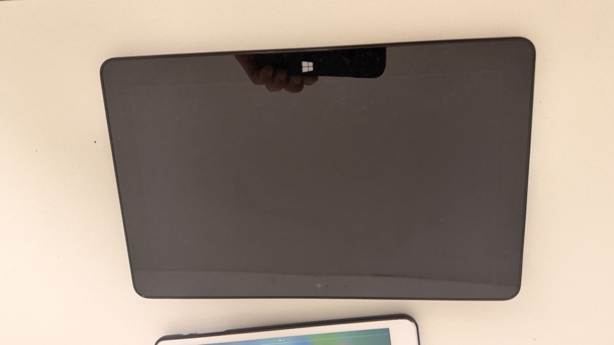 PCs: ipad pc konvolut laptop  – Defekt aus Rotkreuz von perlengott 3